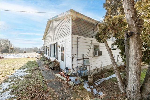 391 Mercer Road, Hempfield Twp, PA 16125