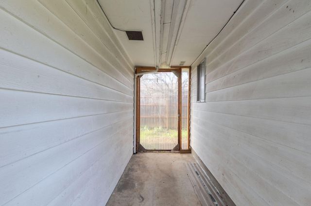 714 NE Riddle Drive, Grants Pass, OR 97526