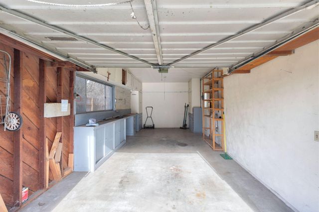 714 NE Riddle Drive, Grants Pass, OR 97526