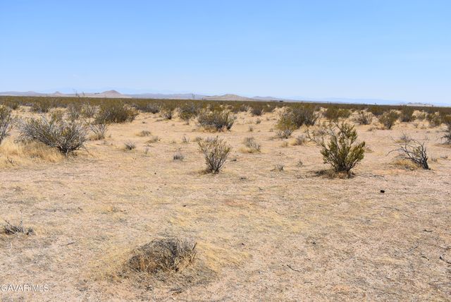 1490 E Wilson Avenue, Mojave, CA 93501