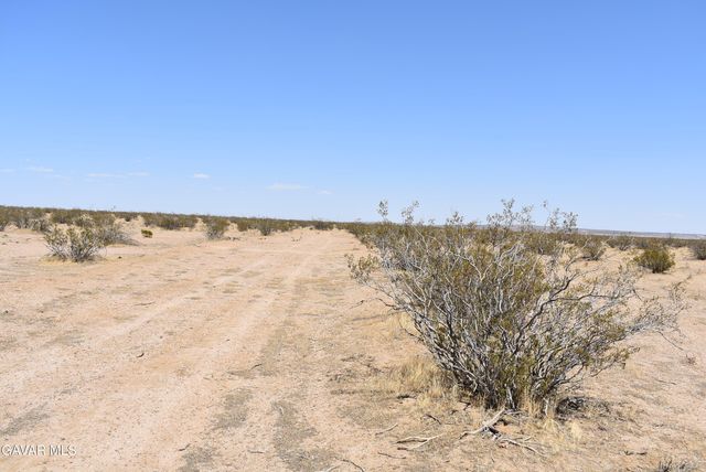 1490 E Wilson Avenue, Mojave, CA 93501