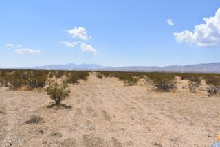 1490 E Wilson Avenue, Mojave, CA 93501