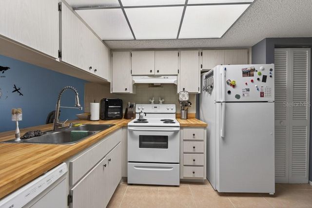13250 RIDGE ROAD 3B3, Largo, FL 33778