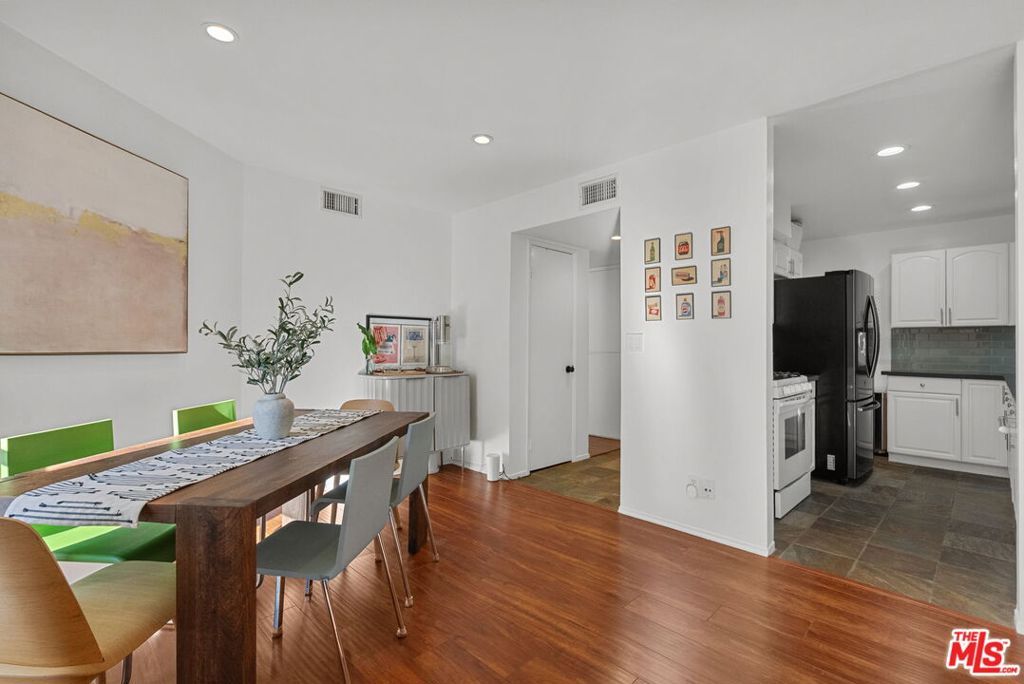 1940 N Highland Avenue 21, Los Angeles, CA 90068 — photo 5