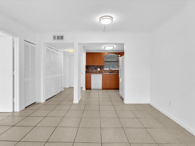 6650 Royal Palm Blvd 206C, Pompano Beach, FL 33063