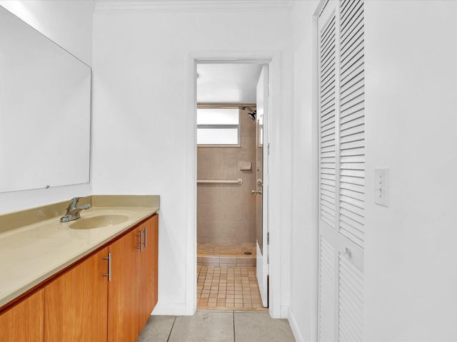 6650 Royal Palm Blvd 206C, Pompano Beach, FL 33063