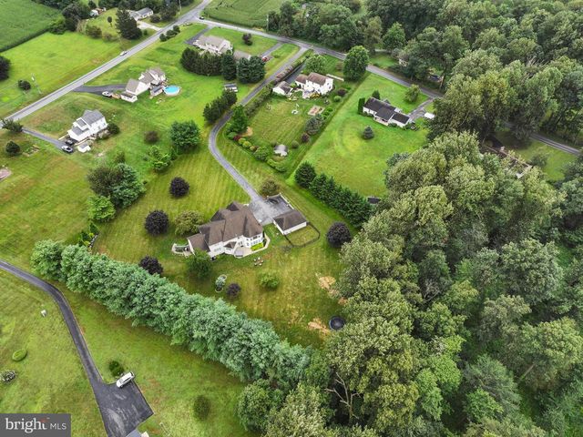 127 BEACON LIGHT RD, Coatesville, PA 19320