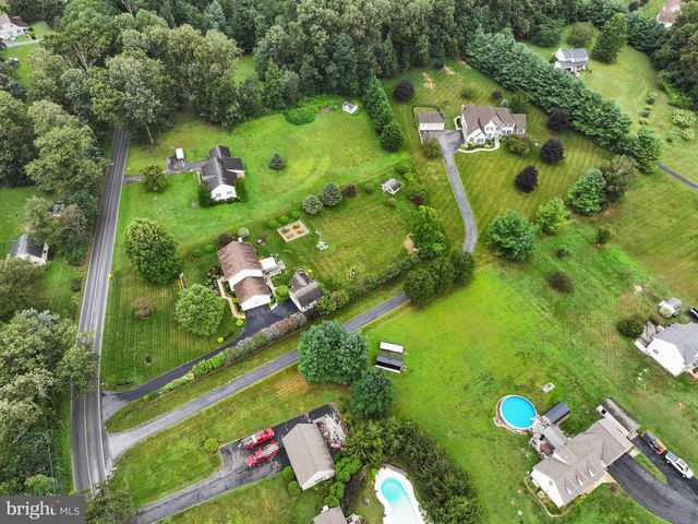 127 BEACON LIGHT RD, Coatesville, PA 19320