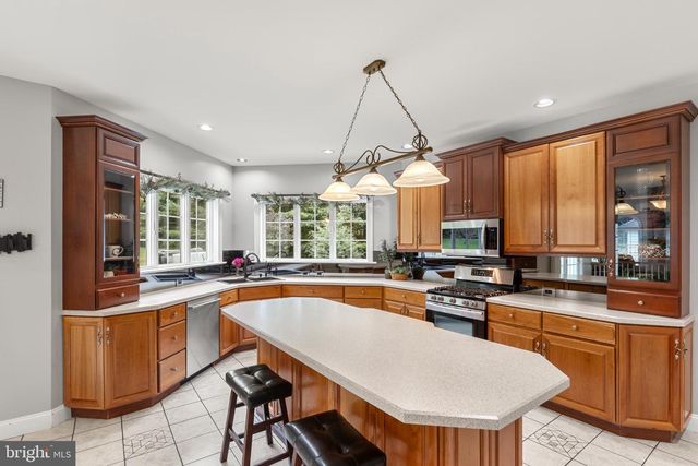 127 BEACON LIGHT RD, Coatesville, PA 19320