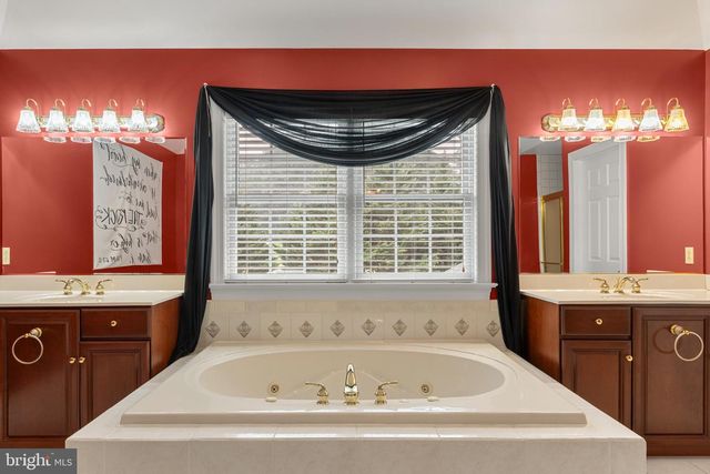 127 BEACON LIGHT RD, Coatesville, PA 19320