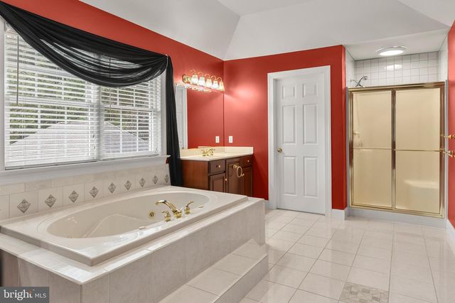 127 BEACON LIGHT RD, Coatesville, PA 19320