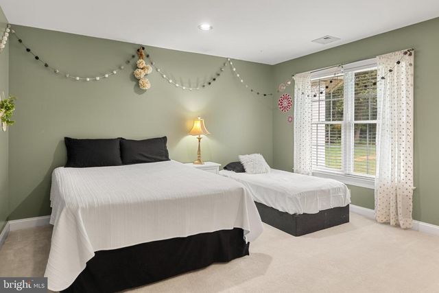127 BEACON LIGHT RD, Coatesville, PA 19320