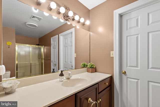 127 BEACON LIGHT RD, Coatesville, PA 19320