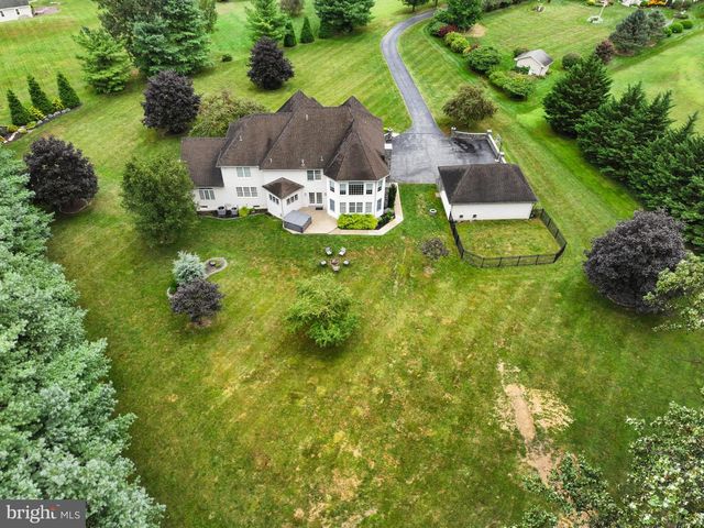 127 BEACON LIGHT RD, Coatesville, PA 19320