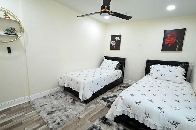 1826 COUNTRY CLUB ROAD N, St Petersburg, FL 33710