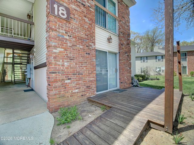 18-4 Augusta Court, Freehold, NJ 07728