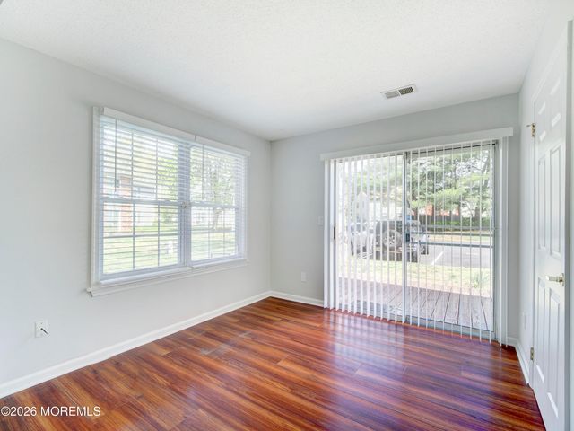 18-4 Augusta Court, Freehold, NJ 07728