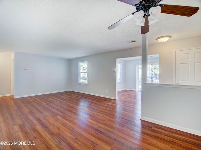 18-4 Augusta Court, Freehold, NJ 07728