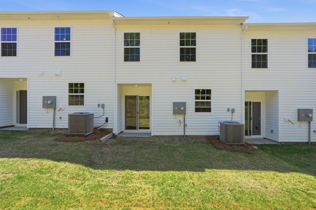 909 Mahaffey Court, Spartanburg, SC 29301