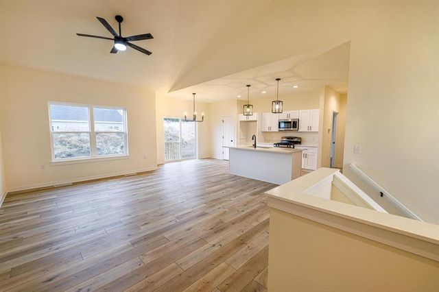 209 Stonehill Court, Ripon, WI 54971