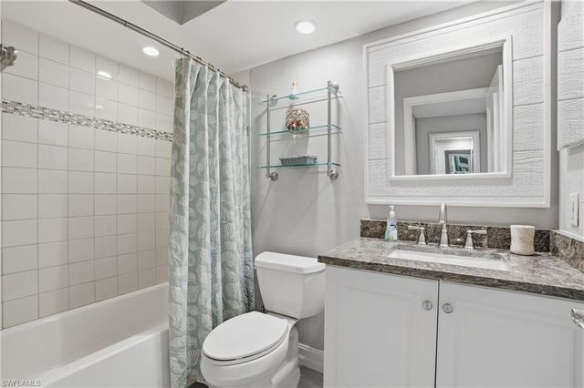 26131 Hickory BLVD 4D, Bonita Springs, FL 34134