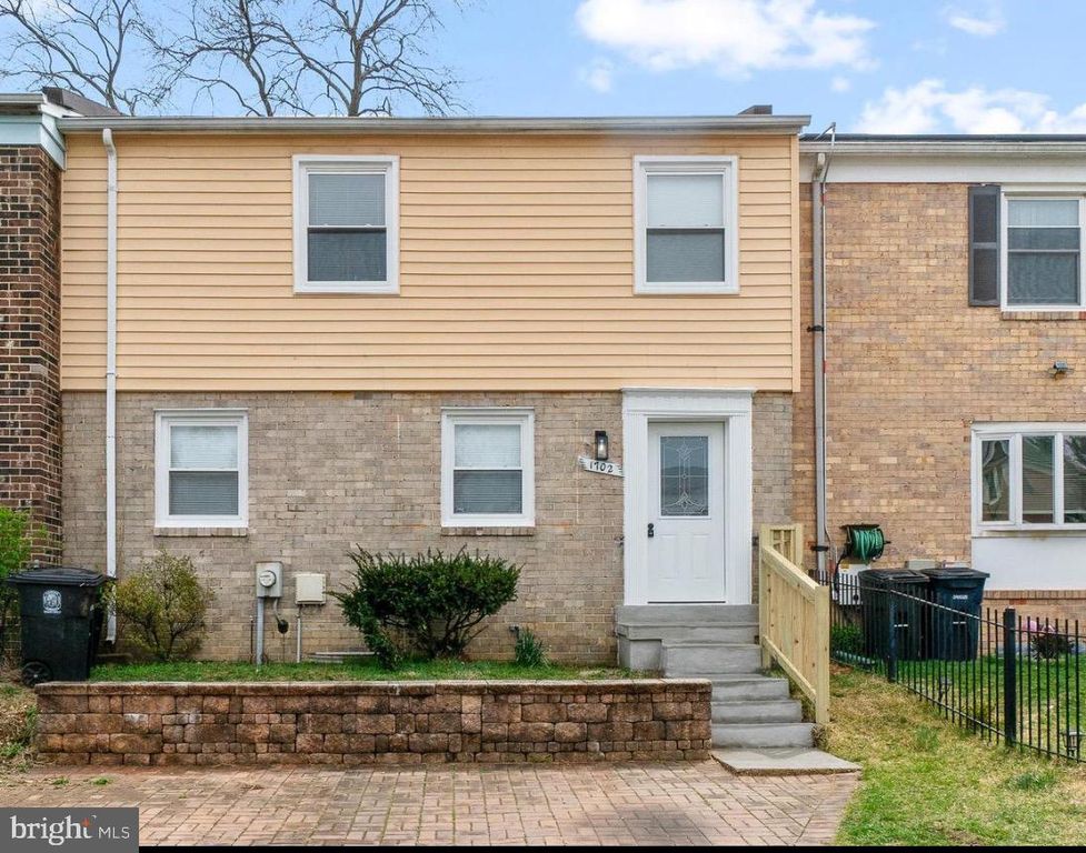 1702 ROLLINS PL, Capitol Heights, MD 20743