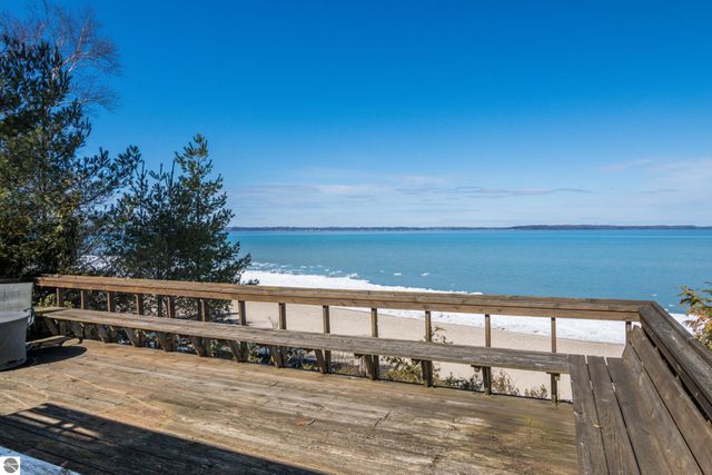 6250 Winters Trail, Kewadin, MI 49648