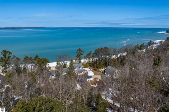 6250 Winters Trail, Kewadin, MI 49648