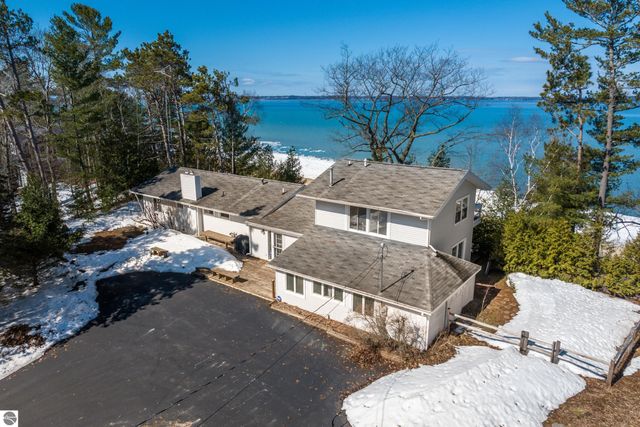 6250 Winters Trail, Kewadin, MI 49648