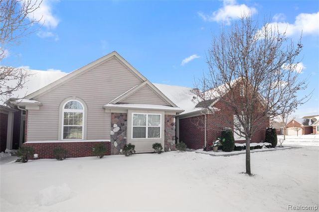 17404 Timber Drive, Macomb, MI 48042