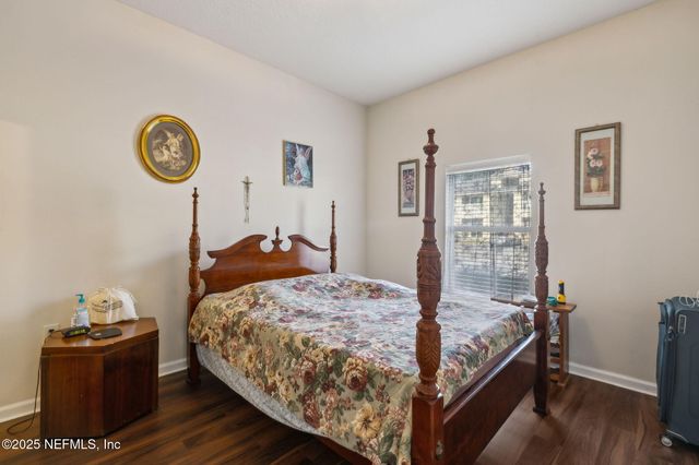 5050 PLAYPEN Drive 4-7, Jacksonville, FL 32210