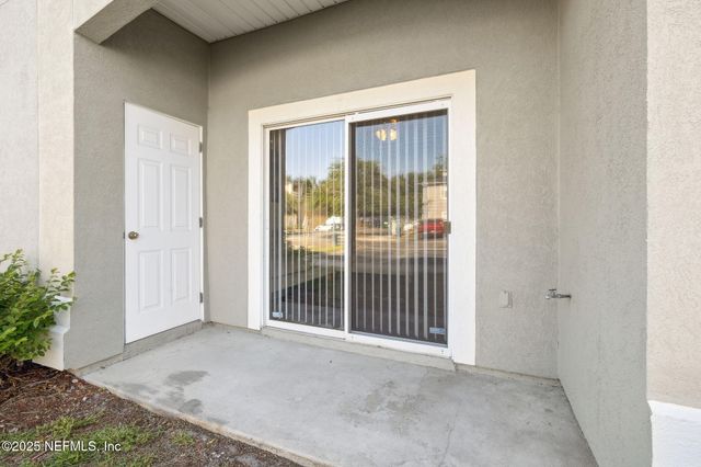 5050 PLAYPEN Drive 4-7, Jacksonville, FL 32210