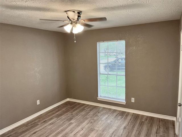 1604 Broken Arrow Street, Baytown, TX 77521