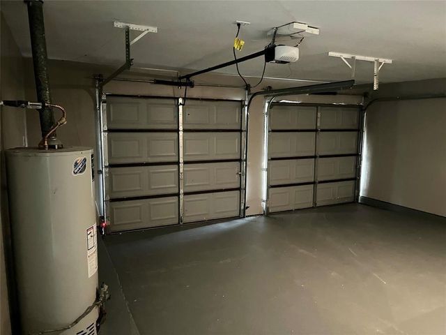 1604 Broken Arrow Street, Baytown, TX 77521