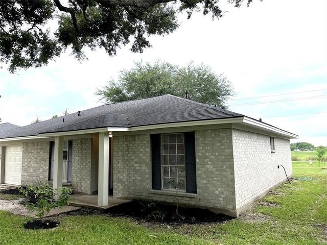 1604 Broken Arrow Street, Baytown, TX 77521