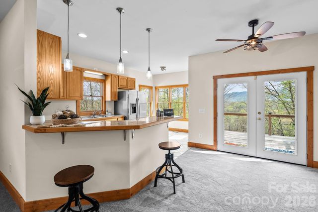 1750 Knollwood Circle, Morganton, NC 28655