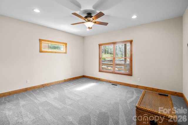 1750 Knollwood Circle, Morganton, NC 28655