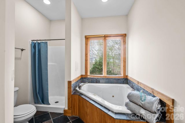 1750 Knollwood Circle, Morganton, NC 28655