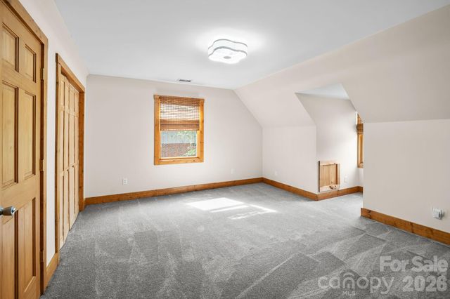 1750 Knollwood Circle, Morganton, NC 28655