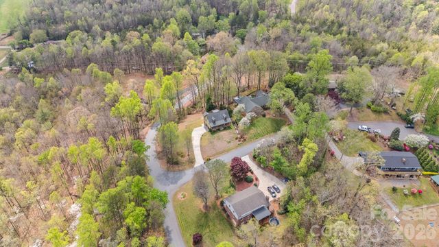 1750 Knollwood Circle, Morganton, NC 28655