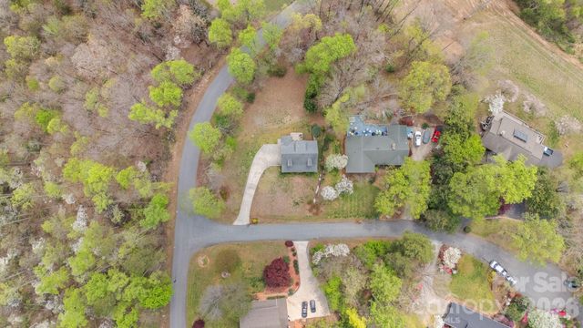 1750 Knollwood Circle, Morganton, NC 28655
