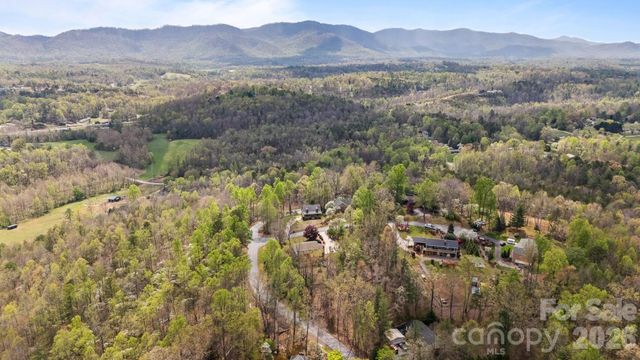 1750 Knollwood Circle, Morganton, NC 28655