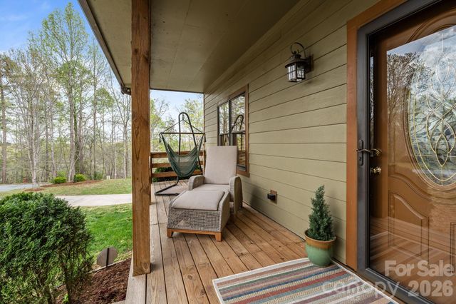 1750 Knollwood Circle, Morganton, NC 28655