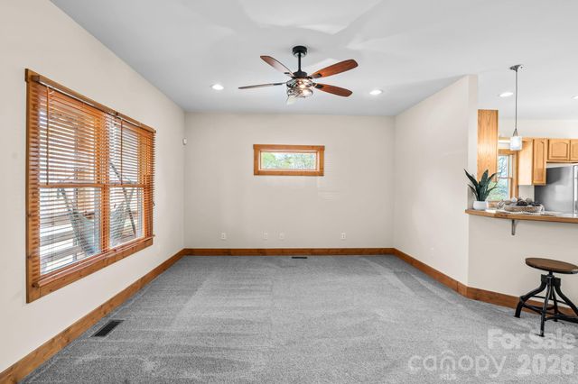 1750 Knollwood Circle, Morganton, NC 28655
