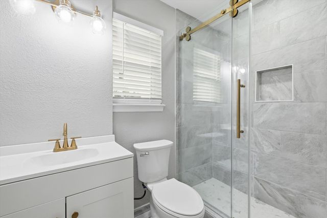 6417 Kennedy Court, Watauga, TX 76148