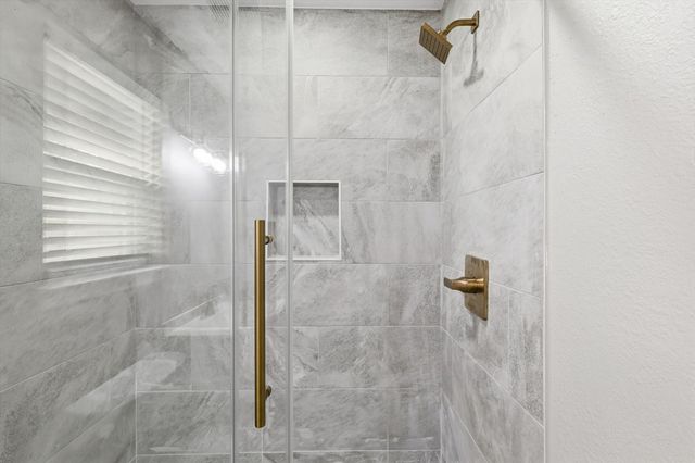 6417 Kennedy Court, Watauga, TX 76148