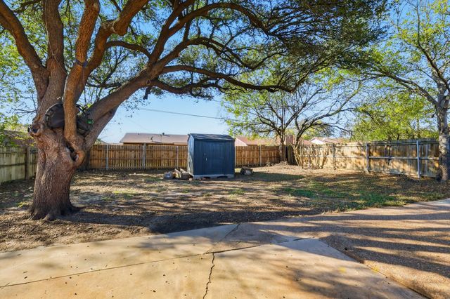 6417 Kennedy Court, Watauga, TX 76148