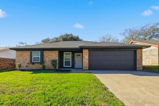 6417 Kennedy Court, Watauga, TX 76148