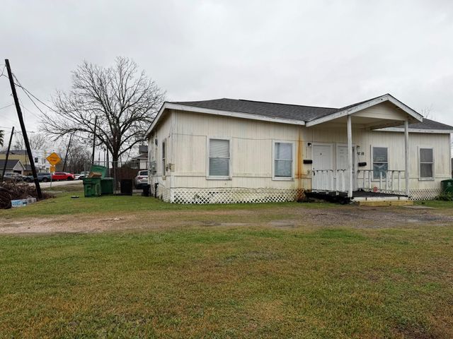 3710 Holmes Road A, Houston, TX 77051