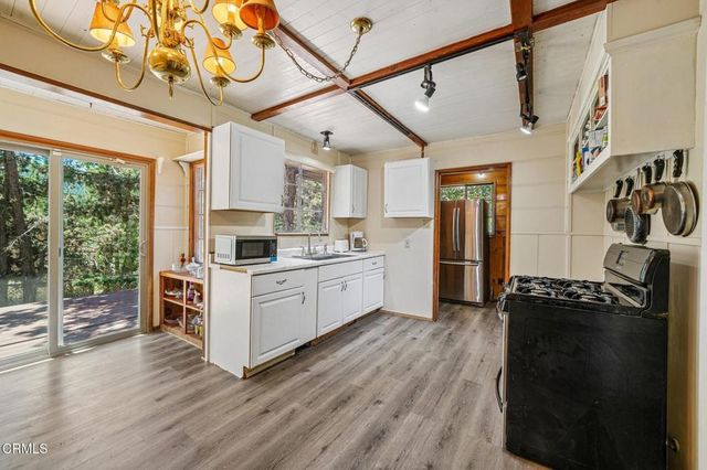 42795 Cougar Road, Big Bear Lake, CA 92315